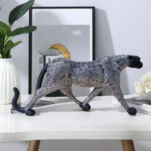 Load image into Gallery viewer, Crown Cheetah