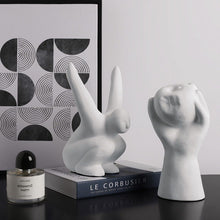 Load image into Gallery viewer, Ceramic Body Art Statue