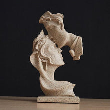 Load image into Gallery viewer, Love Moment Statue