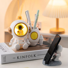 Load image into Gallery viewer, LED Astronaut Pen Holder