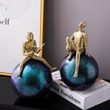 Load image into Gallery viewer, Abstract Explorer Sculpture