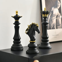 Load image into Gallery viewer, Retro Chess Statue