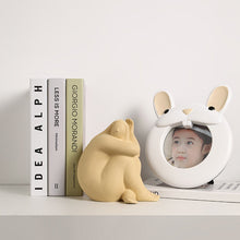 Load image into Gallery viewer, Ceramic Abstract Figurines with Large Hand