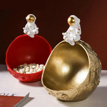 Load image into Gallery viewer, Astronaut Planet Storage