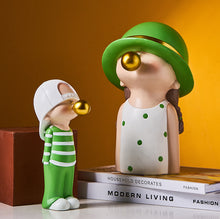 Load image into Gallery viewer, Kids With Golden Bubble Gum