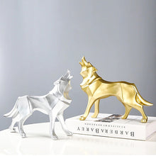 Load image into Gallery viewer, Geometric Wolf Figurines