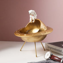 Load image into Gallery viewer, Astronaut UFO Storage