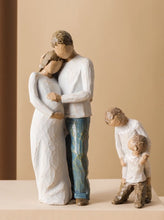 Load image into Gallery viewer, Abstract Love and Family Figurines
