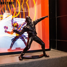 Load image into Gallery viewer, Masked Flower Thrower Sculpture - Arsthec®