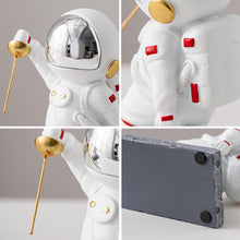 Load image into Gallery viewer, Fencing Astronaut