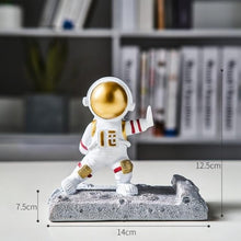 Load image into Gallery viewer, Astronaut Mobile Phone Holder