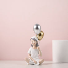 Load image into Gallery viewer, Street Art Balloon Girl Figurine