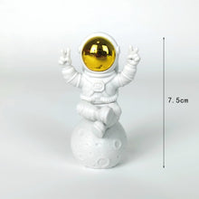 Load image into Gallery viewer, Astronaut on Moon Figurines