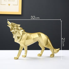 Load image into Gallery viewer, Geometric Wolf Figurines