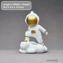 Load image into Gallery viewer, Kung Fu Astronaut Figurines