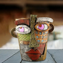 Load image into Gallery viewer, Abstract Face Pot
