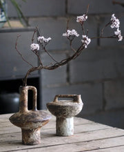 Load image into Gallery viewer, Ceramic Retro Vase
