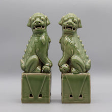 Load image into Gallery viewer, Ceramic Guardian Lion

