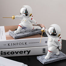 Load image into Gallery viewer, Fencing Astronaut
