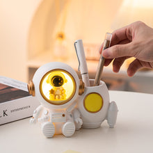 Load image into Gallery viewer, LED Astronaut Pen Holder
