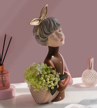 Load image into Gallery viewer, Retro Modern Lady Decorative Vase

