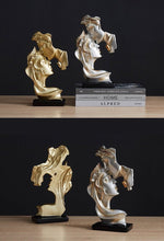 Load image into Gallery viewer, Love Moment Statue

