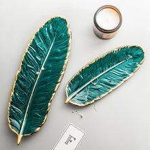 Load image into Gallery viewer, Ceramic Feather Tray
