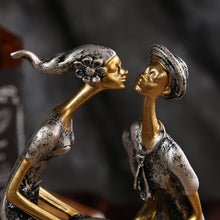 Load image into Gallery viewer, Romantic Kissing Figurine
