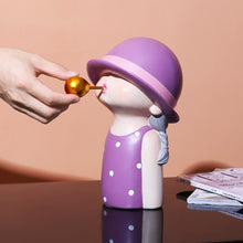 Load image into Gallery viewer, Kids With Golden Bubble Gum
