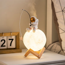 Load image into Gallery viewer, Star Catcher Astronaut Humidifier
