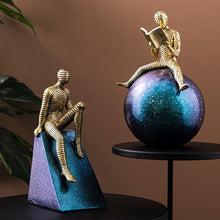Load image into Gallery viewer, Abstract Explorer Sculpture
