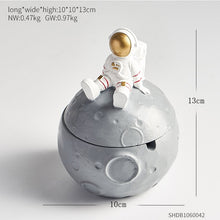 Load image into Gallery viewer, Astronaut Pen Stand
