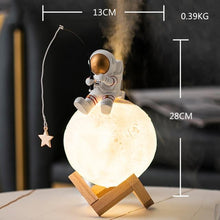 Load image into Gallery viewer, Star Catcher Astronaut Humidifier
