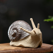 Load image into Gallery viewer, Ceramic Snail Ornament
