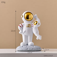 Load image into Gallery viewer, Astronaut Family Statues
